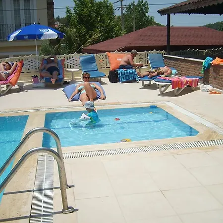Cennet Ξενοδοχείο 3*